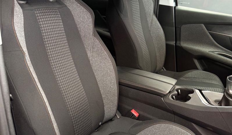 
								Peugeot 3008 1.5 BlueHDi 130 CV Allure 2020 full									