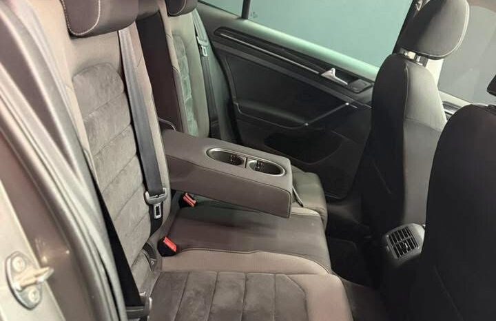 
								Volkswagen Golf 2.0 TDI DSG 150 CV TETTO . Highline BlueMotion Technology full									