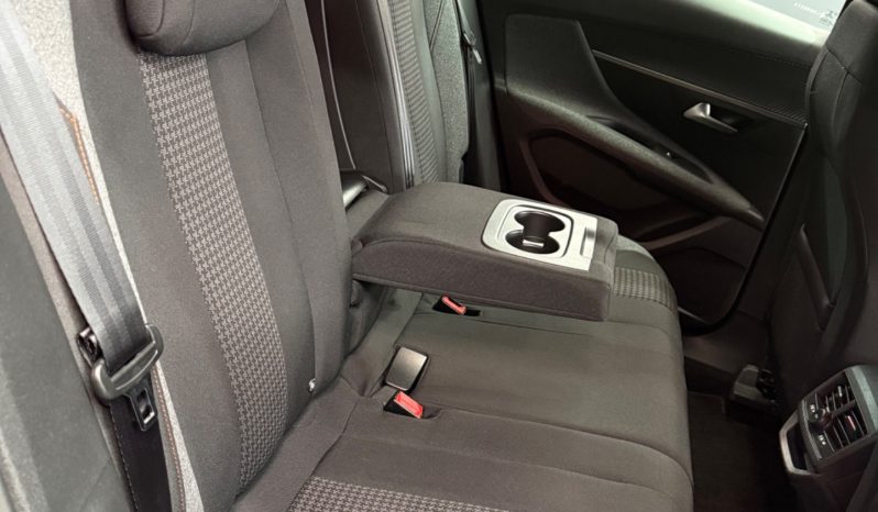 
								Peugeot 3008 1.5 BlueHDi 130 CV Allure 2020 full									