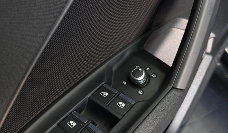 
								Audi A3 SPB 30TDI S line edition 2022 Full full									