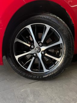 
										Toyota Yaris 1.5 Hybrid TREND RED EDITION 2018 full									