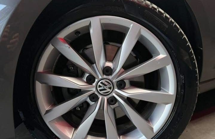 
								Volkswagen Golf 2.0 TDI DSG 150 CV TETTO . Highline BlueMotion Technology full									