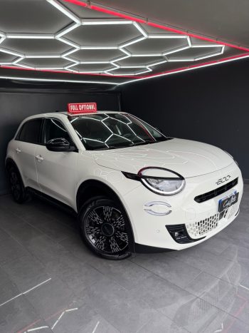 Fiat 600 1.2 Hybrid 145 CV DCT MHEV La Prima