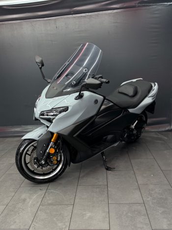 Yamaha TMAX 560 Tech Max 2025 0 sinistri Nuovo