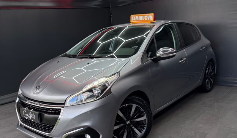 
								Peugeot 208 BlueHDi 102 CV ALLURE PACK 09/2019 full									