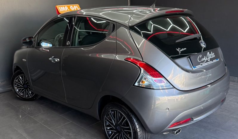 
								Lancia Ypsilon 1.2 GPL Ecochic Gold 12/2018 full									