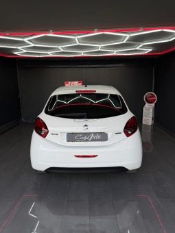
										Peugeot 208 1.6 BlueHDi 75 CV Allure 2017 full									
