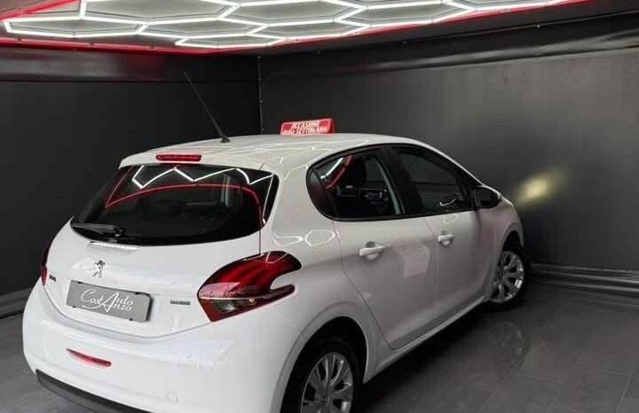 
								Peugeot 208 1.6 BlueHDi 75 CV Allure 2017 full									