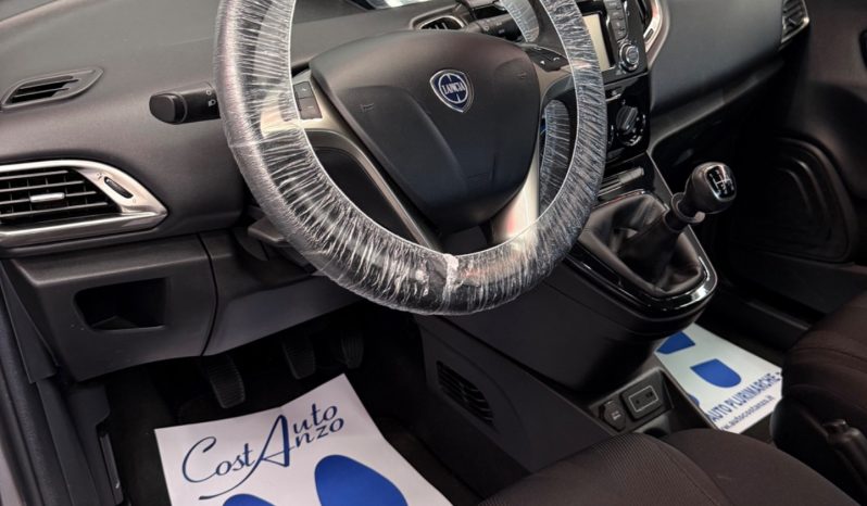 
								Lancia Ypsilon 1.2 GPL Ecochic Gold 12/2018 full									