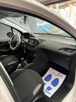 
										Peugeot 208 1.6 BlueHDi 75 CV Allure 2017 full									