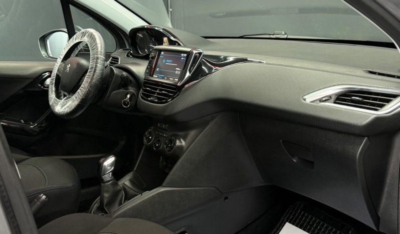 
								Peugeot 208 BlueHDi 102 CV ALLURE PACK 09/2019 full									