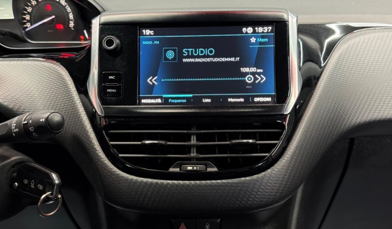 
								Peugeot 208 BlueHDi 102 CV ALLURE PACK 09/2019 full									