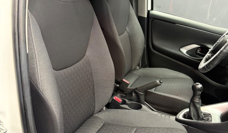
								Toyota Yaris 1.0 Benzina Trend 2023 NUOVA full									
