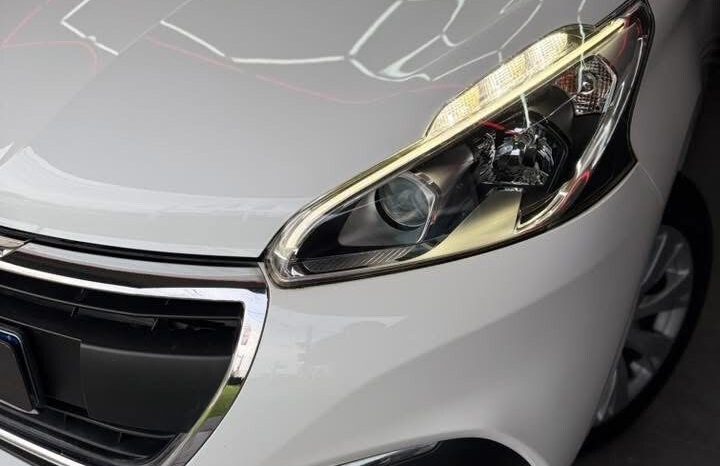 
								Peugeot 208 1.6 BlueHDi 75 CV Allure 2017 full									