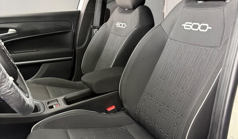
								Fiat 600 1.2 Hybrid 145 CV DCT MHEV La Prima full									