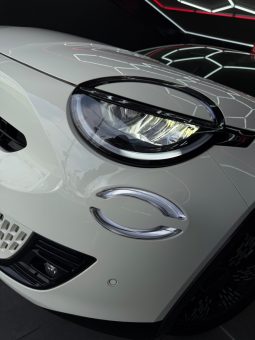 
										Fiat 600 1.2 Hybrid 145 CV DCT MHEV La Prima full									
