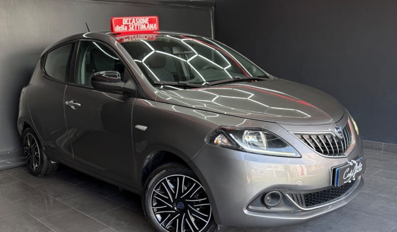 
								Lancia Ypsilon 1.0 Hybrid Ecochic Gold 2022 full									