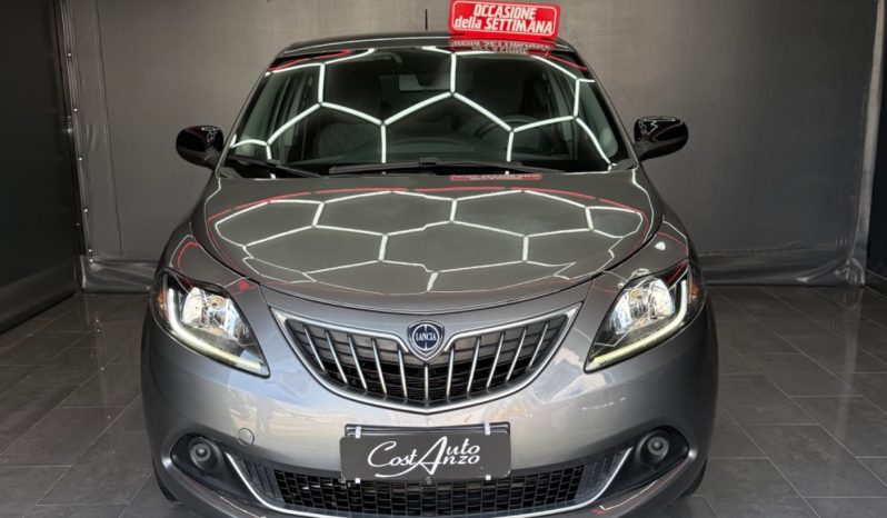 
								Lancia Ypsilon 1.0 Hybrid Ecochic Gold 2022 full									