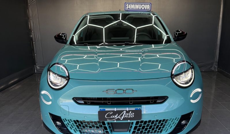 
								Fiat 600 1.2 Hybrid 145 CV DCT MHEV La Prima full									