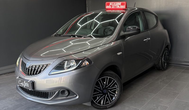 
								Lancia Ypsilon 1.0 Hybrid Ecochic Gold 2022 full									