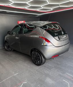 Lancia Ypsilon 1.0 Hybrid Ecochic Gold 2022