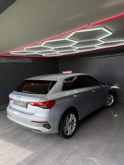 
										Audi A3 SPB 30 TDI S tronic S line edition 12/2022 full									