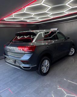 
										Volkswagen T-Roc 1.6 TDI Advanced 10/2020 full									