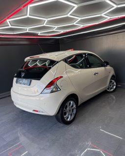 
										Lancia Ypsilon 1.3 Multijet 95 CV Platinum 2016 full									