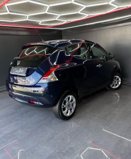 
										Lancia Ypsilon 0.9 Benz. /Metano Ecochic Platinum 2016 full									