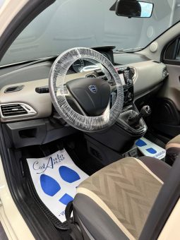 
										Lancia Ypsilon 1.3 Multijet 95 CV Platinum 2016 full									