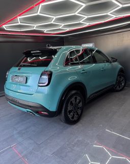 
										Fiat 600 1.2 Hybrid 145 CV DCT MHEV La Prima full									