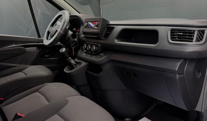 
								Renault Trafic 2.0 BluedCi 110CV 9 Posti 2022 full									