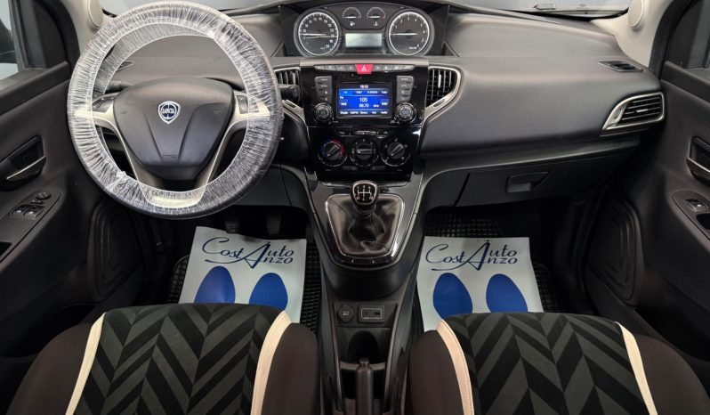
								Lancia Ypsilon 0.9 Benz. /Metano Ecochic Platinum 2016 full									