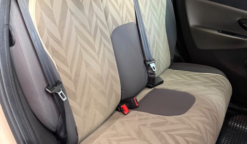 
								Lancia Ypsilon 1.3 Multijet 95 CV Platinum 2016 full									