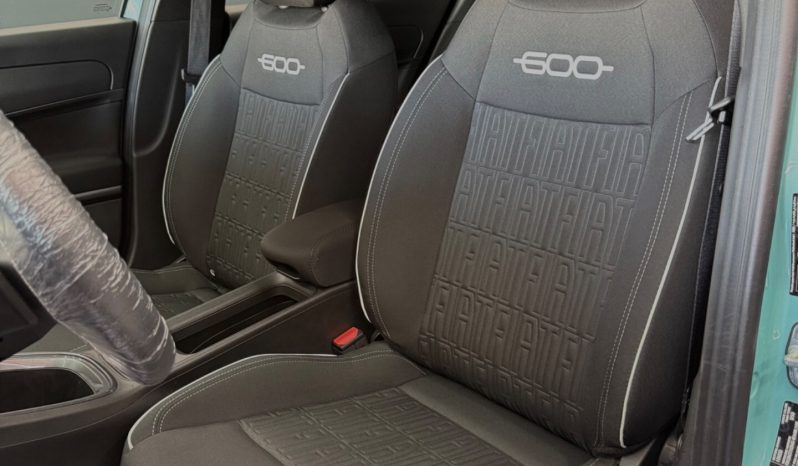 
								Fiat 600 1.2 Hybrid 145 CV DCT MHEV La Prima full									