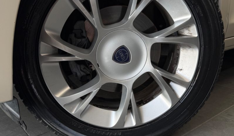 
								Lancia Ypsilon 1.3 Multijet 95 CV Platinum 2016 full									