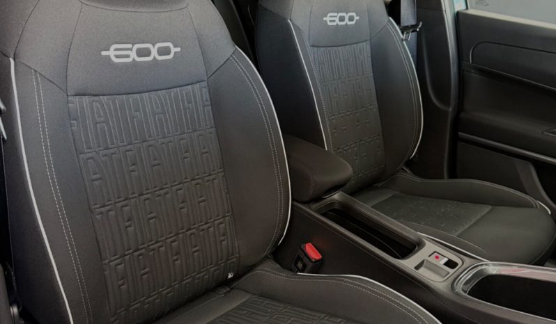 
								Fiat 600 Hybrid 145 CV DCT MHEV La Prima full									