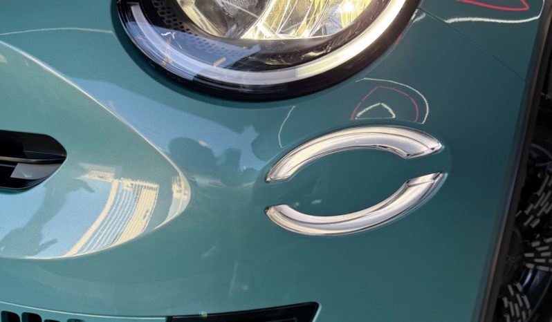
								Fiat 600 Hybrid 145 CV DCT MHEV La Prima full									