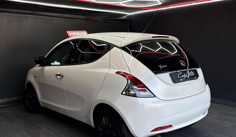
								Lancia Ypsilon 1.2 Benzina Gold 44000 KM full									