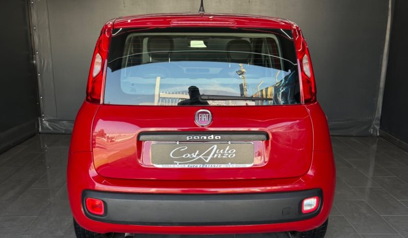 
								Fiat Panda 0.9 GPL AUTOMATICA 2015 full									