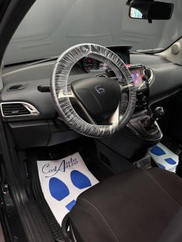 
										Lancia Ypsilon 1.0 Hybrid Ecochic Gold 2021 NUOVA full									