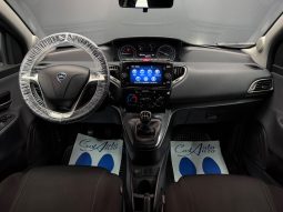 
										Lancia Ypsilon 1.0 Hybrid Ecochic Gold 2021 NUOVA full									
