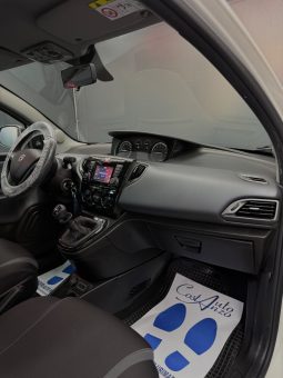 
										Lancia Ypsilon 1.2 Benzina Gold 44000 KM full									