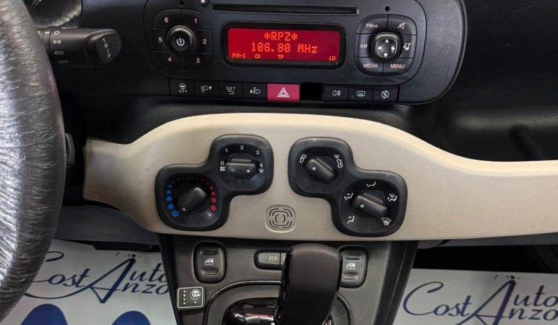 
								Fiat Panda 0.9 GPL AUTOMATICA 2015 full									