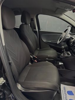 
										Lancia Ypsilon 1.0 Hybrid Ecochic Gold 2021 NUOVA full									