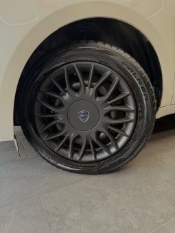 
										Lancia Ypsilon 1.2 Benzina Gold 44000 KM full									