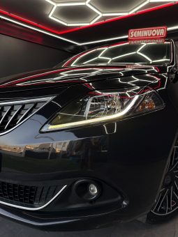 
										Lancia Ypsilon 1.0 Hybrid Ecochic Gold 2021 NUOVA full									