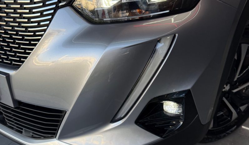 
								Peugeot 2008 BlueHDi 130 cv EAT8 Allure Pack 2021 full									
