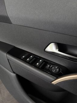 
										Lancia Ypsilon 1.2 Hybrid Edizione Cassina full									