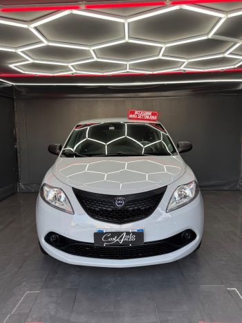Lancia Ypsilon 1.0 Hybrid Ecochic Gold 2021